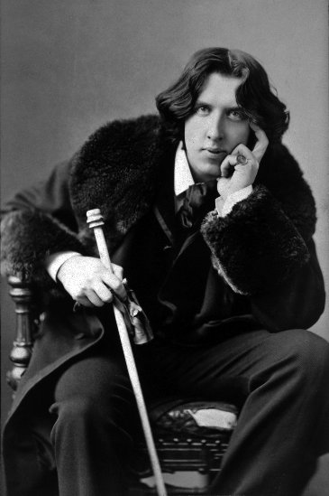 The Gilded Age review – it takes some nerve to give Oscar Wilde a