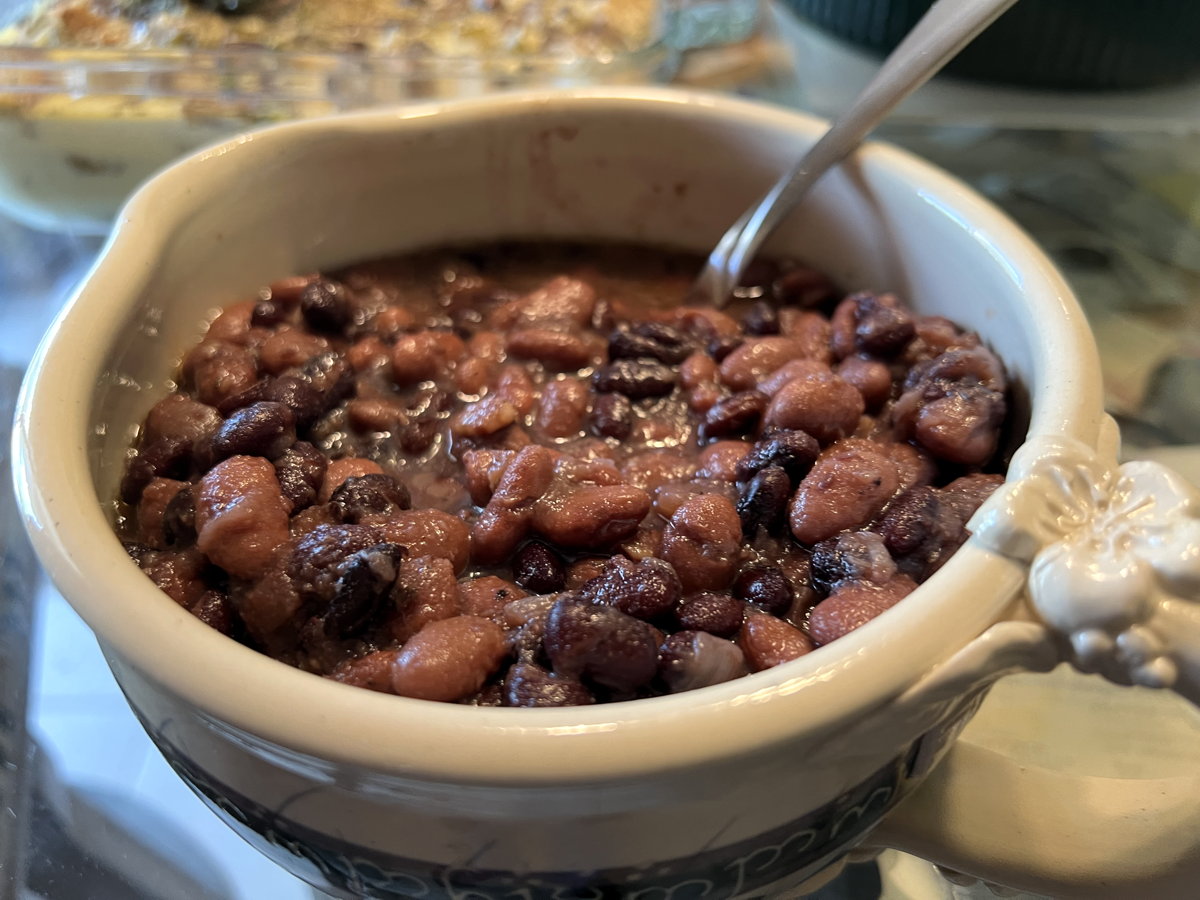 Hobbit Bean Soup: Black bean and pinto bean soup, from the 1994 Michigan cookbook, Historically Delicious.; soups and stews; Michigan; black beans; pinto beans